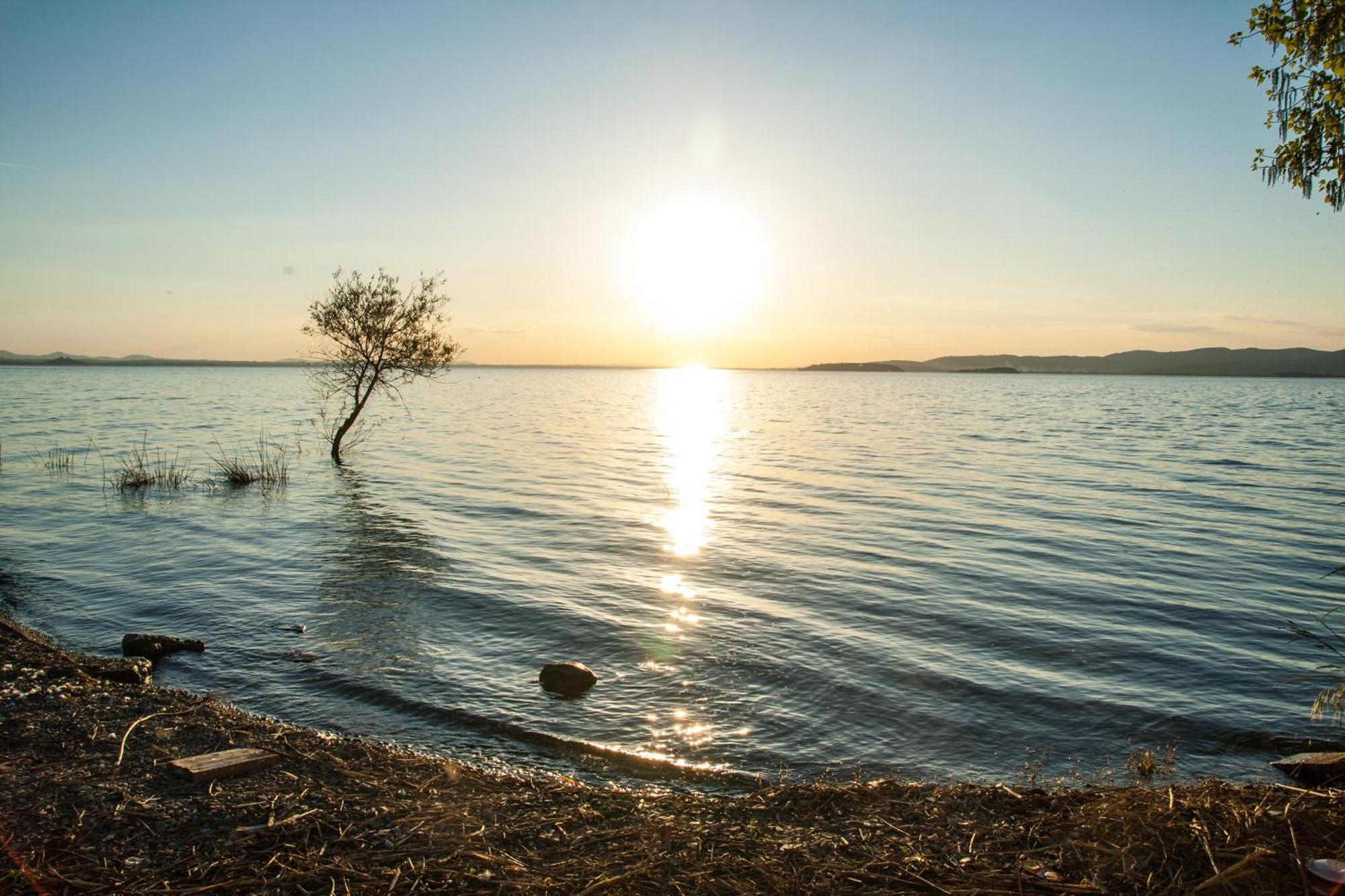 Cerquestra Camping Village Monte del Lago ภายนอก รูปภาพ